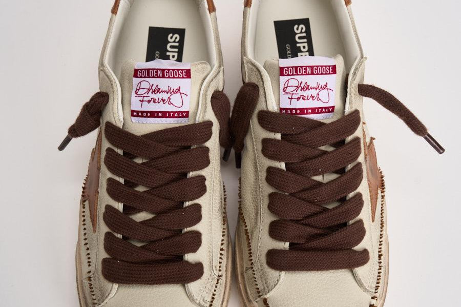 Sneakers uomo Super-star crema e tabacco GMF00758 F00811015400 GOLDEN GOOSE 