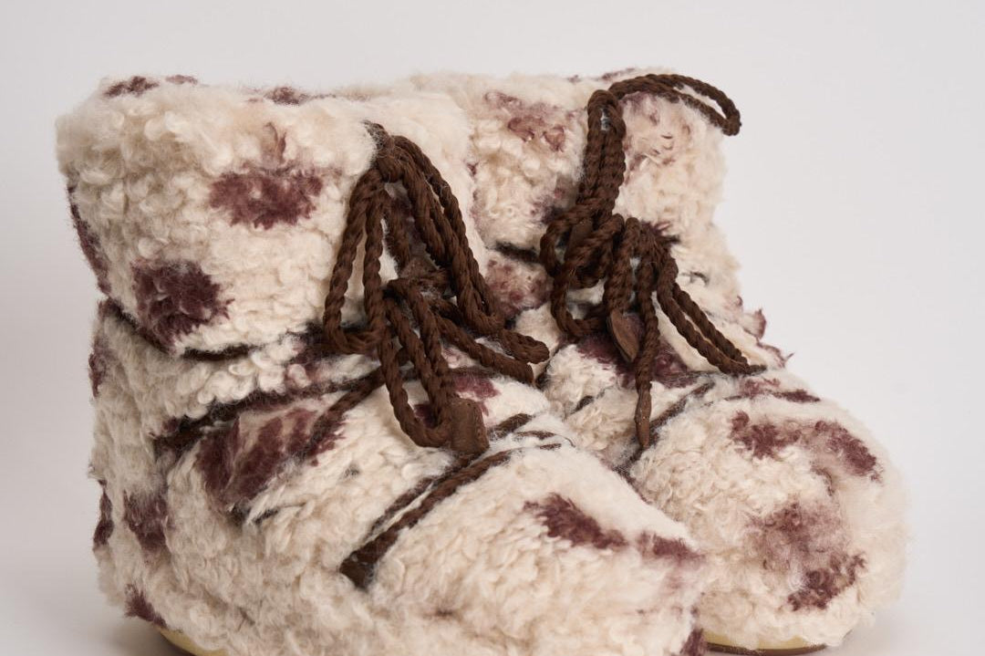 Stivale donna MB ICON LOW CURLY con stampa cow 1409690 MM04YELLOWPINK MOON BOOT 