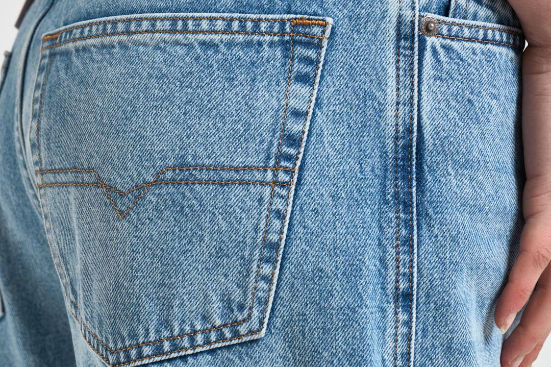 Jeans donna 1996 D-Sire in denim celeste A06926 09I2901 DIESEL 