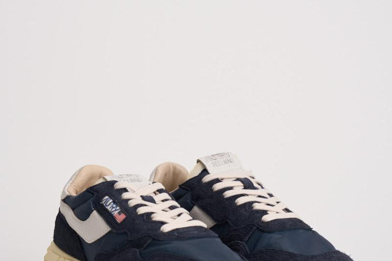 Sneakers Reelwind low blu notte WWLM NC30 AUTRY 