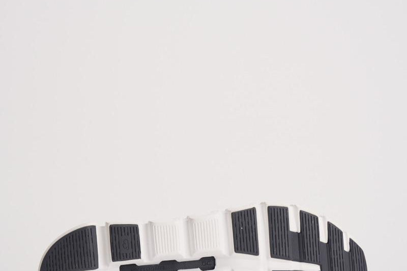 Sneakers Cloud 6 uomo beige CLOUD6 PEARL WHITE ON RUNNING 