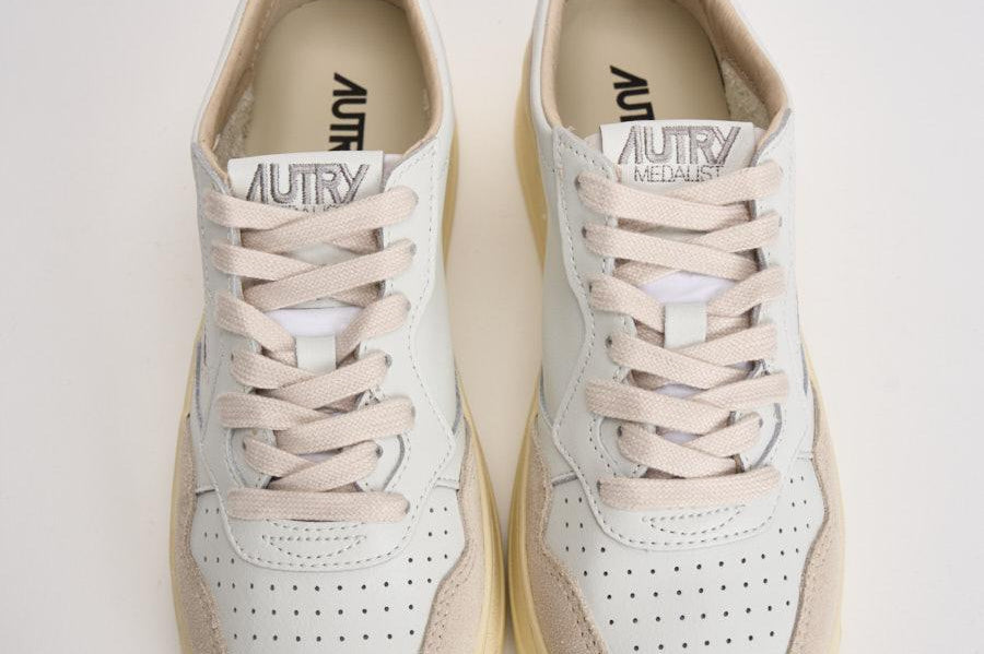 Sneakers donna medalist low in suede e rosa AULW LS37 AUTRY 