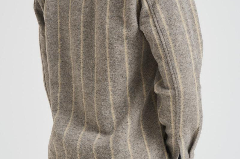 Camicia uomo gessata grigia in lana 1000558 320 LES DEUX 
