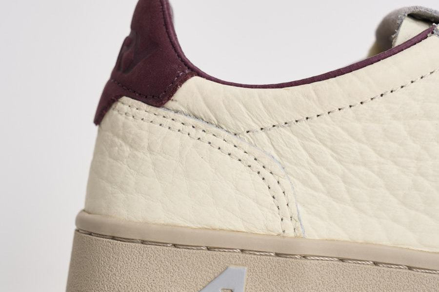 Sneakers donna Medalist panna e bordeaux AULW NE19 AUTRY 