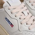 Sneakers Medalist Low in pelle donna AULW TB01 AUTRY 