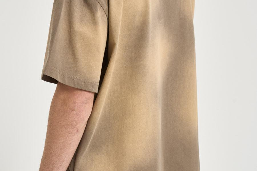T-shirt uomo beige con grafica DAISHOJI FADEDOLIVE DON'T WASTE CULTURE 