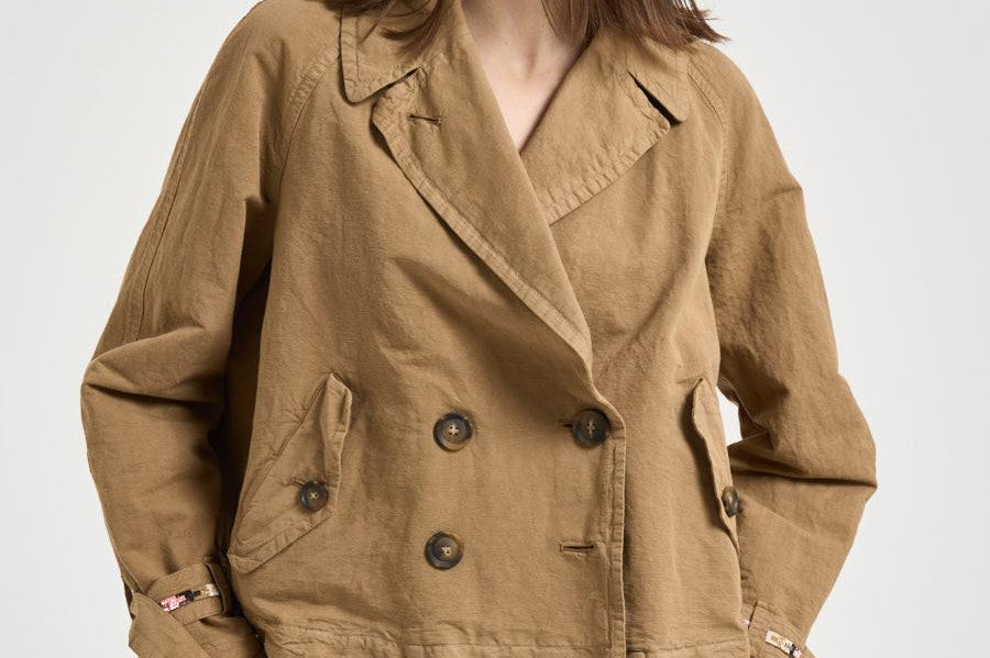 Trench donna corto doppiopetto cammello S1183 191 BAZAR DELUXE 