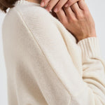 Maglione donna girocollo in cashmere panna AMELIE 755BLACN KUJTEN 