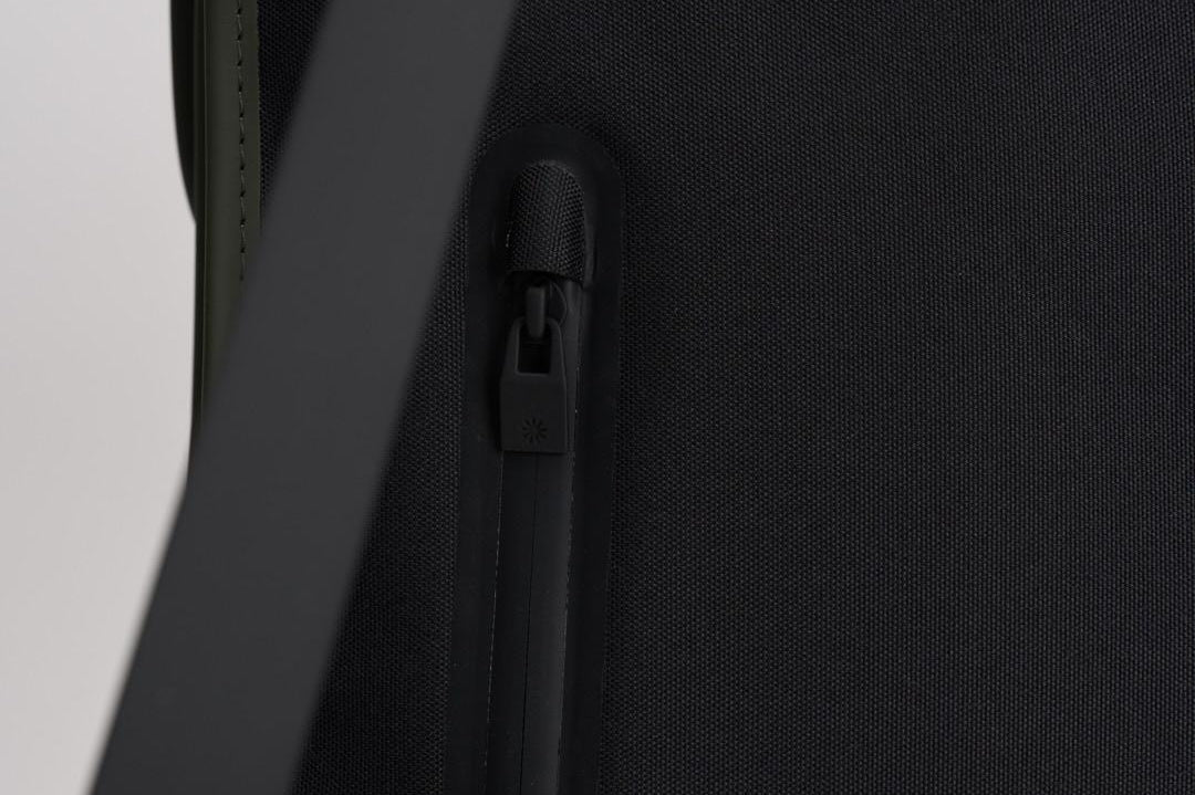 Zaino uomo Puffed Backpack Mini verde 13020 03 RAINS 