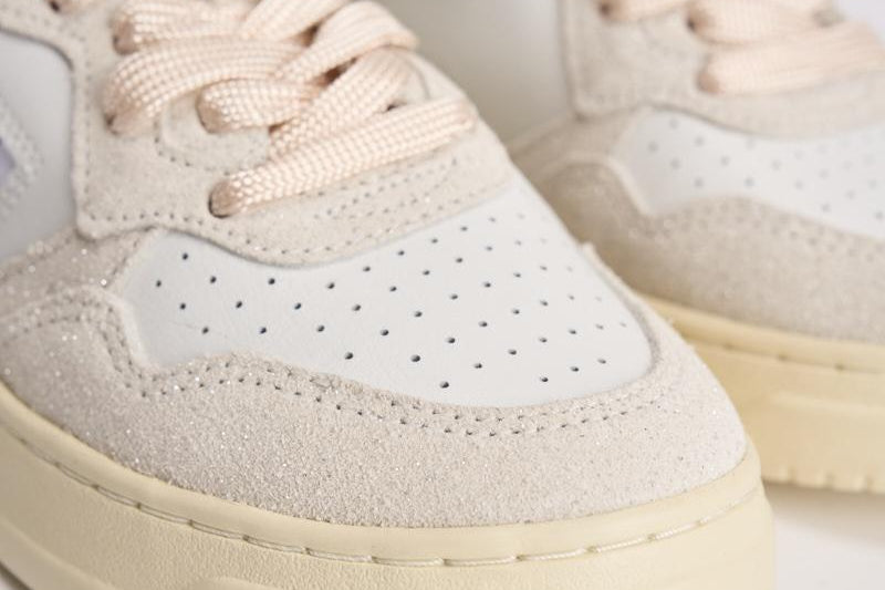 Sneakers donna Medalist in suede grigio chiaro AULW TA01 AUTRY 