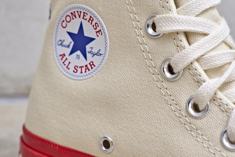 Converse x Comme des Garçons PLAY Chuck 70 High Red Sole K124 OFFWHITE COMME DES GARCON PLAY 