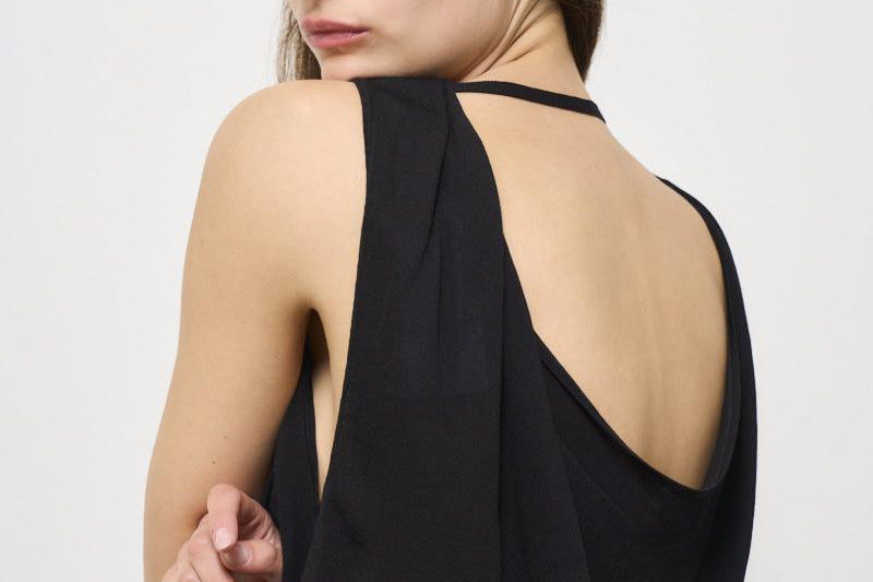 Top nero donna con ricamo frontale ULZIE BLACK IRO 