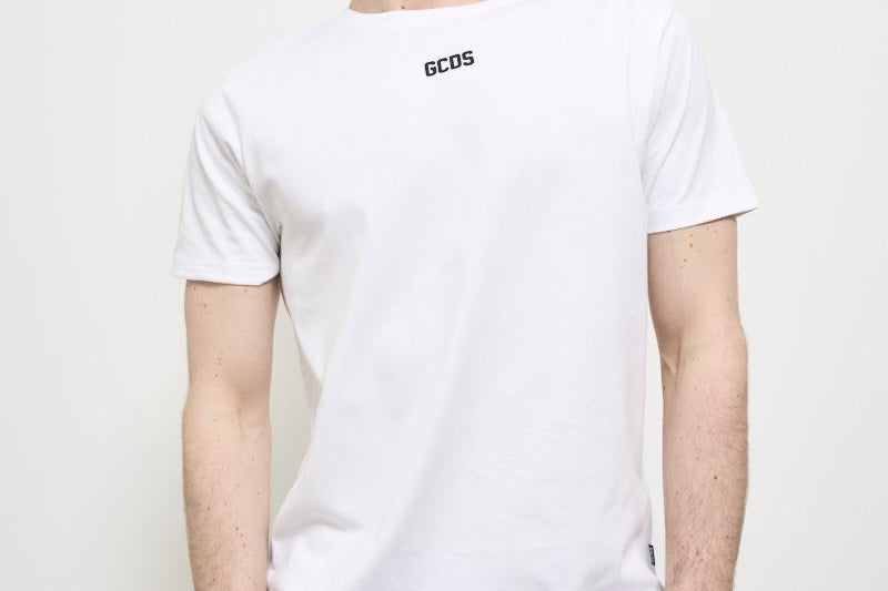 T-shirt donna girocollo bianca A1OM2312JA4 01 GCDS 