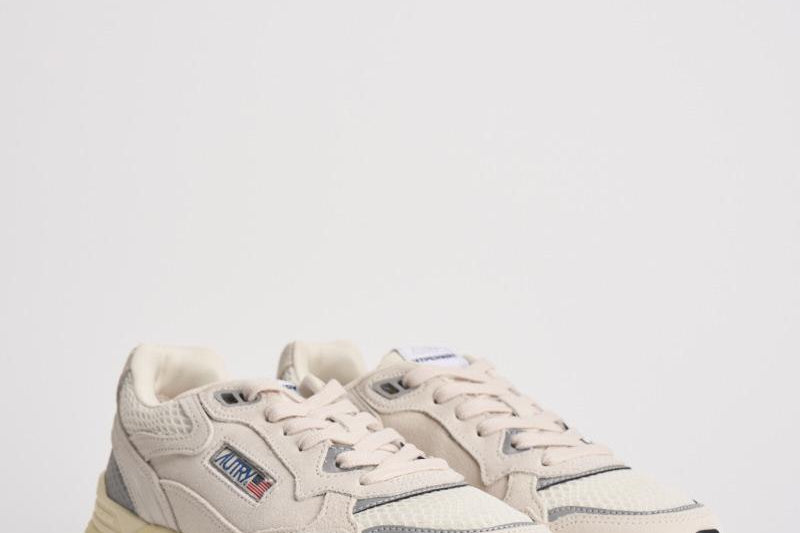Sneakers donna Hyperway Low bianca e grigia HYLW UM10 AUTRY 