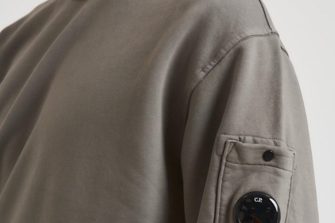 Felpa uomo girocollo grigia 19CMSS718A 006372R921 CP COMPANY 