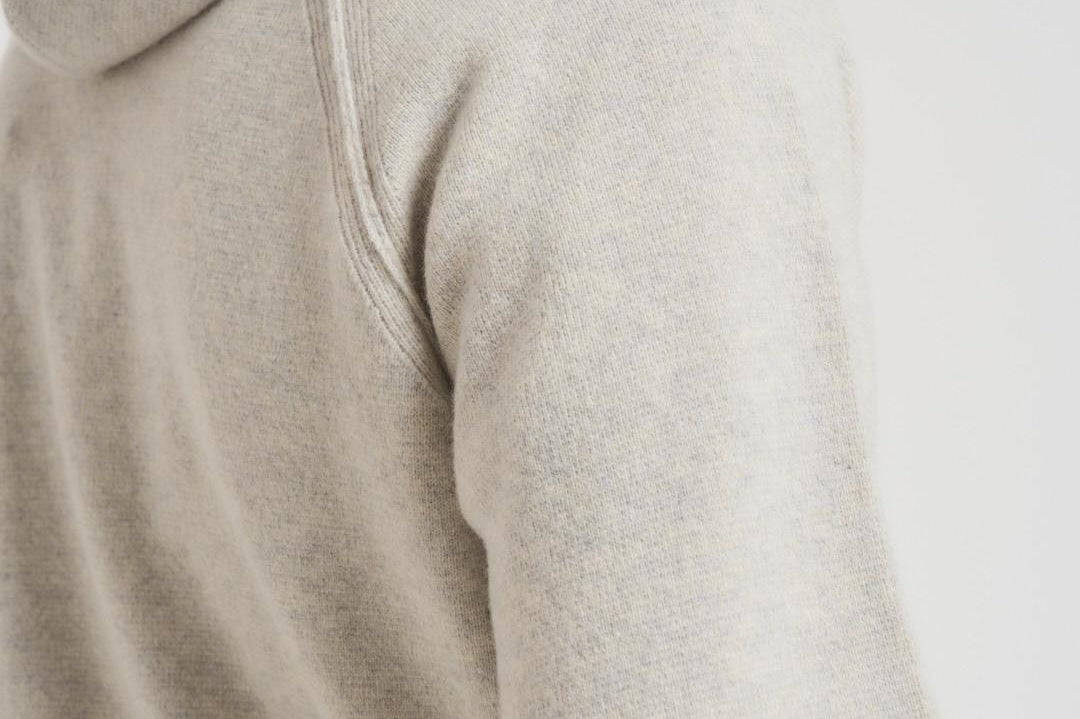 Felpa uomo con cappuccio in lana grigio chiaro MKN057A 110149AM13 CP COMPANY 