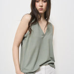 Top donna verde in maglia 853004 ZG480Z1568 INCOTEX 