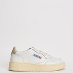 Sneakers Medalist donna bianca e sabbia AULW LL27 AUTRY 