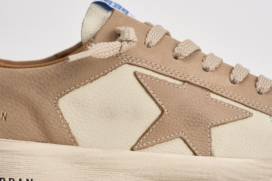 Sneakers uomo Stardan bianca e beige GMF00667 F00814015875 GOLDEN GOOSE 