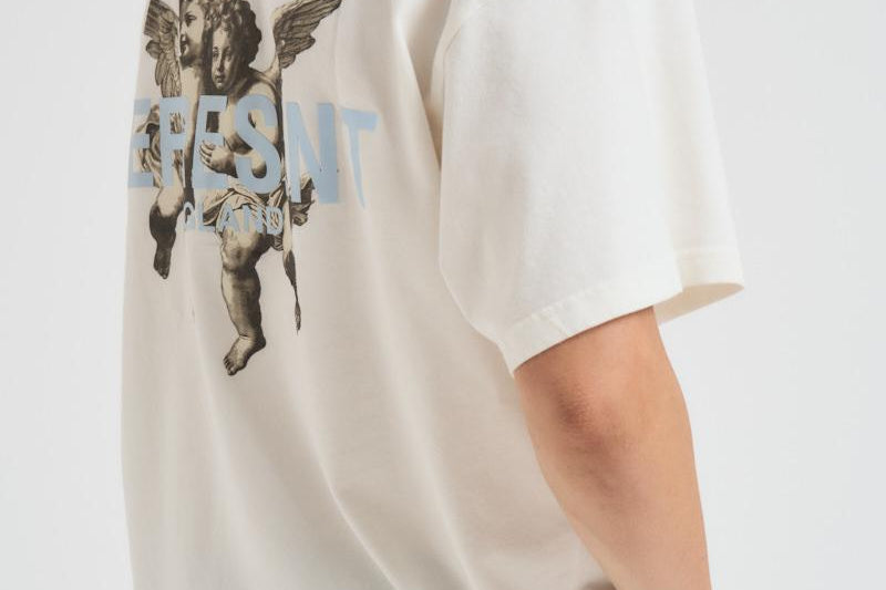 T-shirt uomo bianca con stampe MLM100369 FLATWHITE REPRESENT 