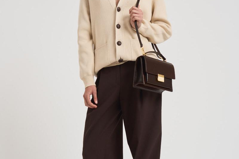 Cardigan in maglia con logo GWP00950 P00197255550 GOLDEN GOOSE 