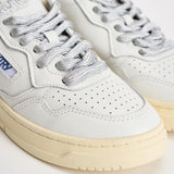 Sneakers donna Medalist bianca e cipria AULW SW03 AUTRY 