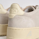 Sneakers donna Medalist low in suede beige AULW UH01 AUTRY 