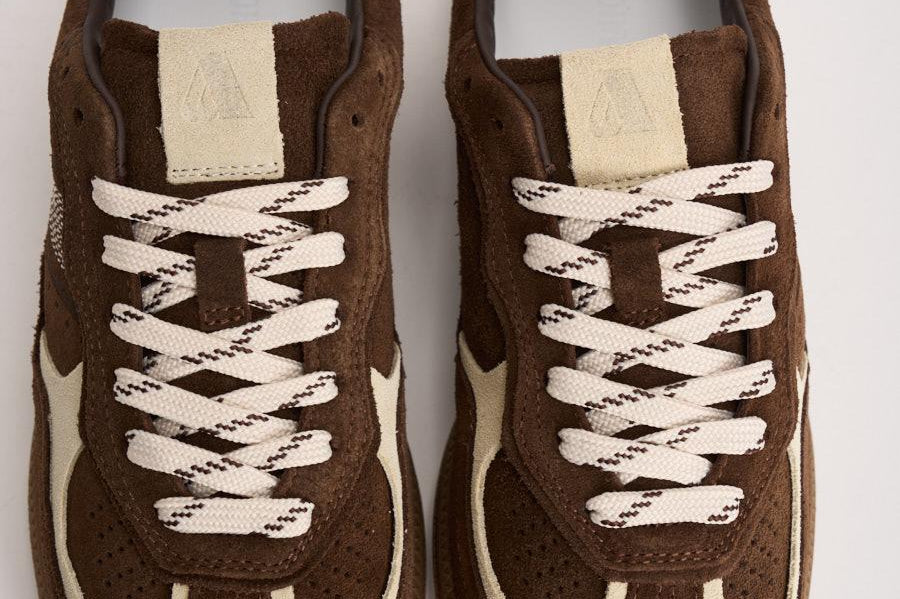 Sneakers donna in suede marrone e panna S100471 71 ALOHAS 