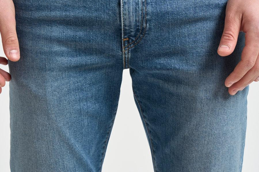 Jeans uomo 502 Taper in denim 29507 1651 LEVI'S 