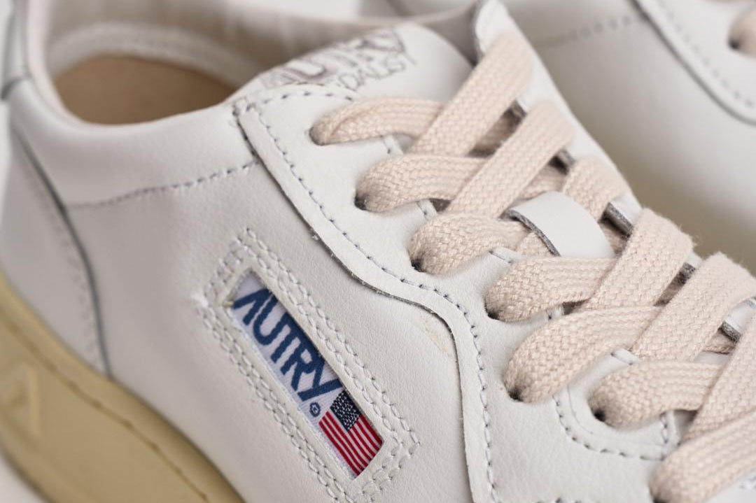 Sneakers Medalist Low donna bianca AULW LL15 AUTRY 
