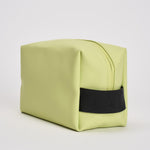 Borsa da toilette Wash Bag Small impermeabile gialla 15580 W3 RAINS 