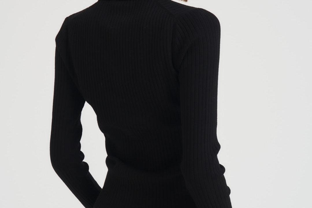 Polo donna in misto viscosa nero 31961 1433 FILIPPA K 