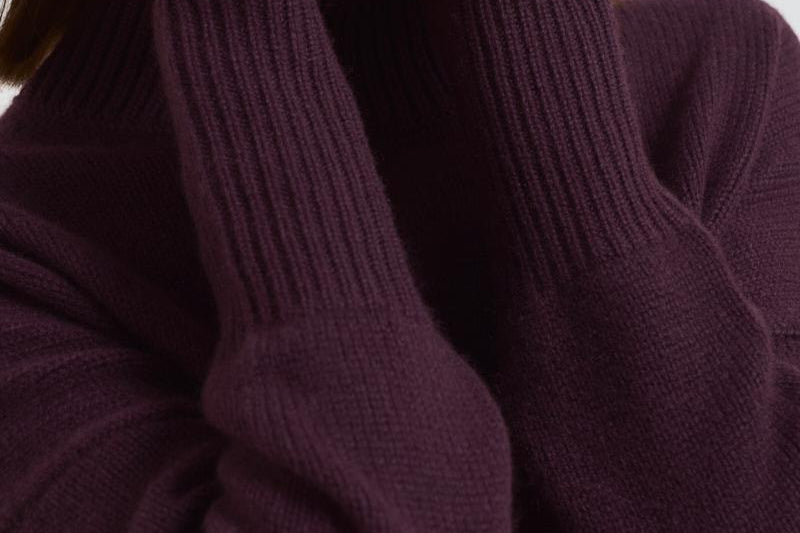 Dolcevita donna Heidi in cashmere bordeaux 202113 MAHOGANY LISA YANG 