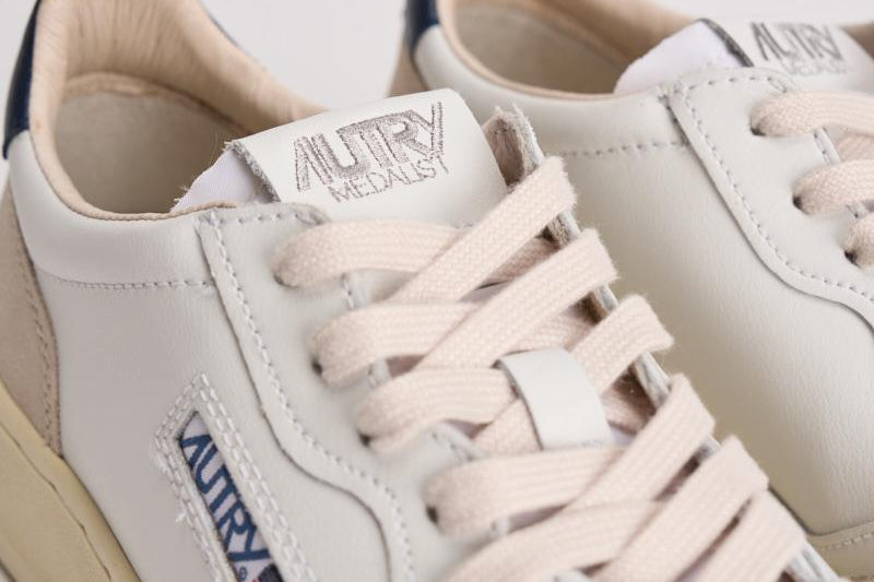Sneakers uomo Medalist Low in pelle e suede AULM LS28 AUTRY 