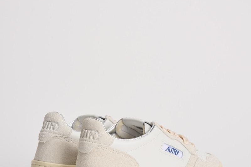 Sneakers donna Medalist in suede grigio chiaro AULW TA01 AUTRY 