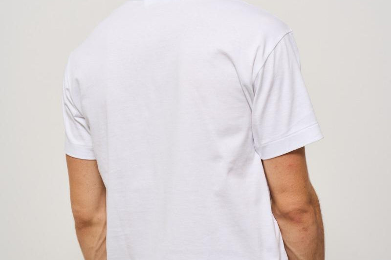 T-shirt uomo bianca con cuore rosso AXT108 WHITE COMME DES GARCON PLAY 