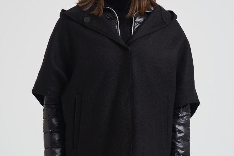 Piumino donna nero Resort con cappa PI00154DR 9300 HERNO 