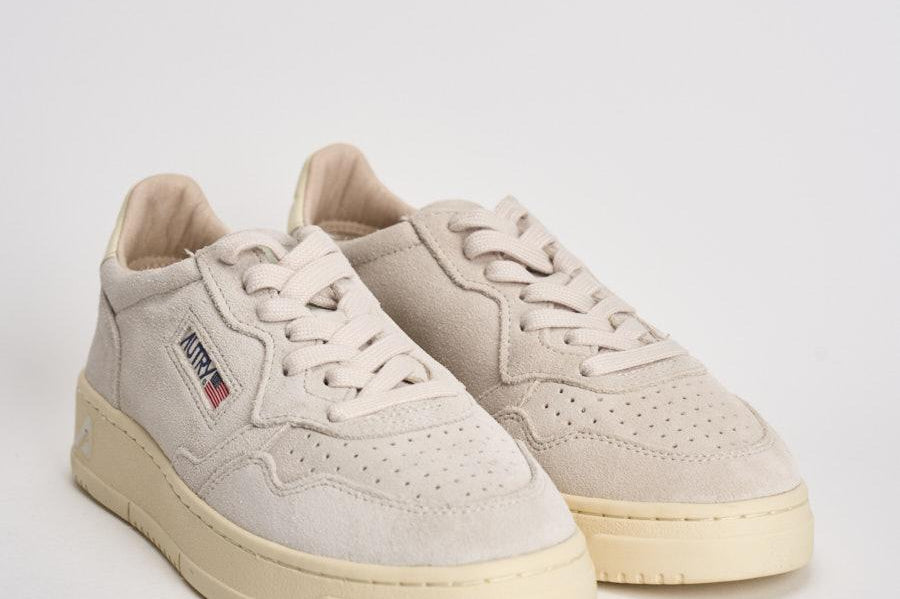 Sneakers donna Medalist low in suede beige AULW UH01 AUTRY 