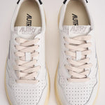 Sneakers donna Medalist bianca e nera AULW LL22 AUTRY 