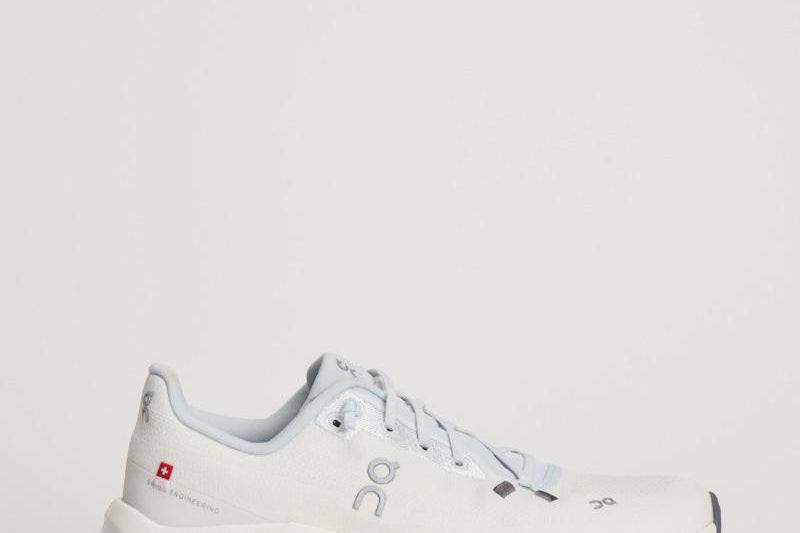 Sneakers donna Cloudtilt bianche CLOUDTILT. ARTIC ICE ON RUNNING 