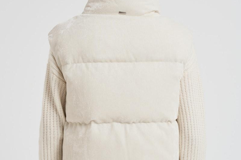 Piumino smanicato in velluto panna PI00157DR 1985 HERNO 