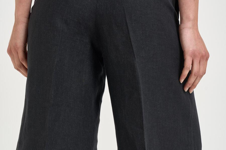 Bermuda donna in lino nero JOSEPHINE 10 BRIGLIA 