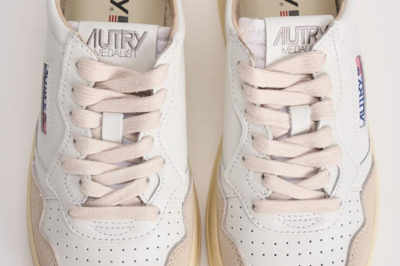 Sneakers donna medalist low in suede e bianca AULW LS33 AUTRY 