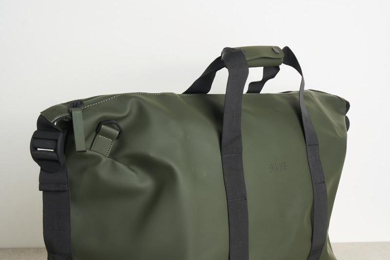 Borsone uomo impermeabile verde 14200 03 RAINS 