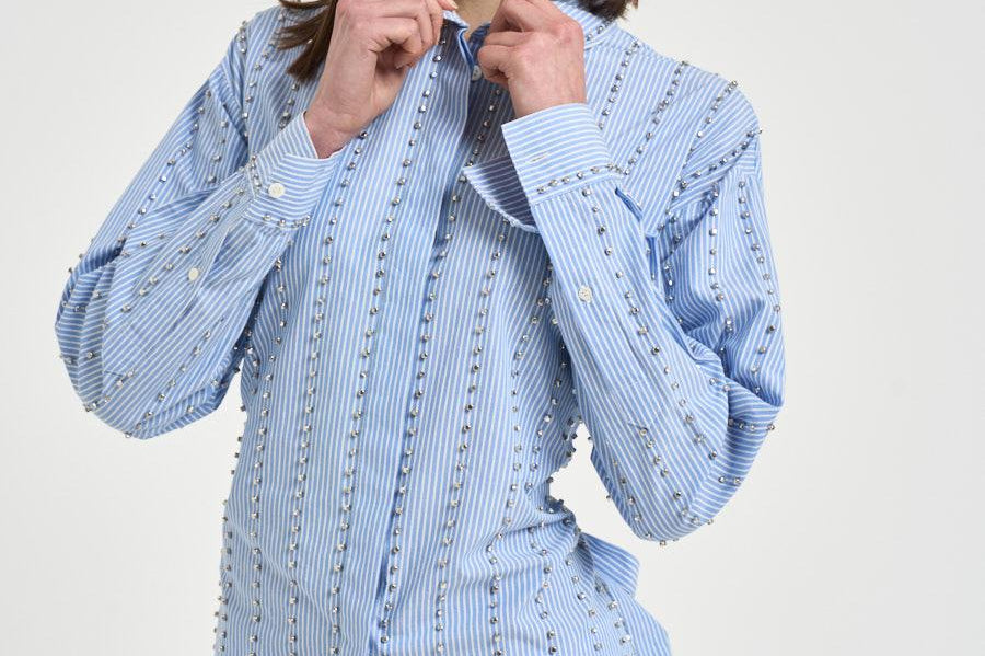 Camicia donna con strass azzurra 106225A32R CARLEYZE5 PINKO 