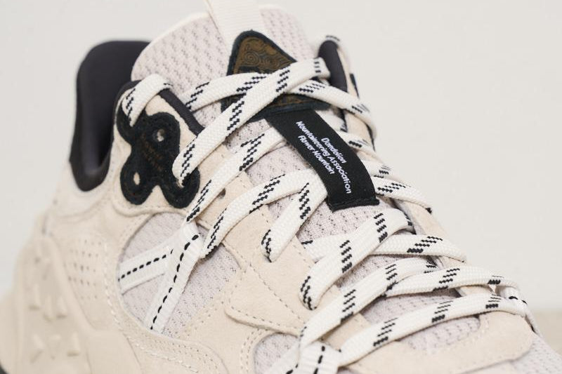 Sneakers uomo bianche nere 0N01U MESHOFFWHITE FLOWER MOUNTAIN 