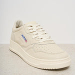 Sneakers uomo Medalist in nappa panna AULM SG27 AUTRY 