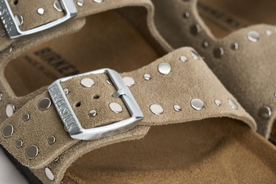 Sandalo donna beige effetto suede  con borchie 1029390 TAUPE BIRKENSTOCK 
