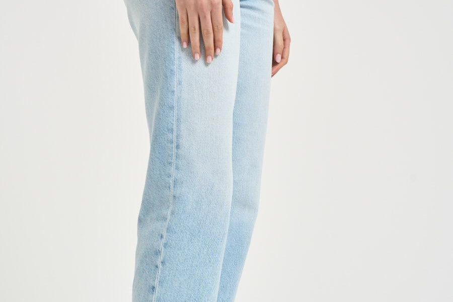 Jeans donna gamba dritta in denim chiaro JILL 8799SKYBLUE ICON DENIM 