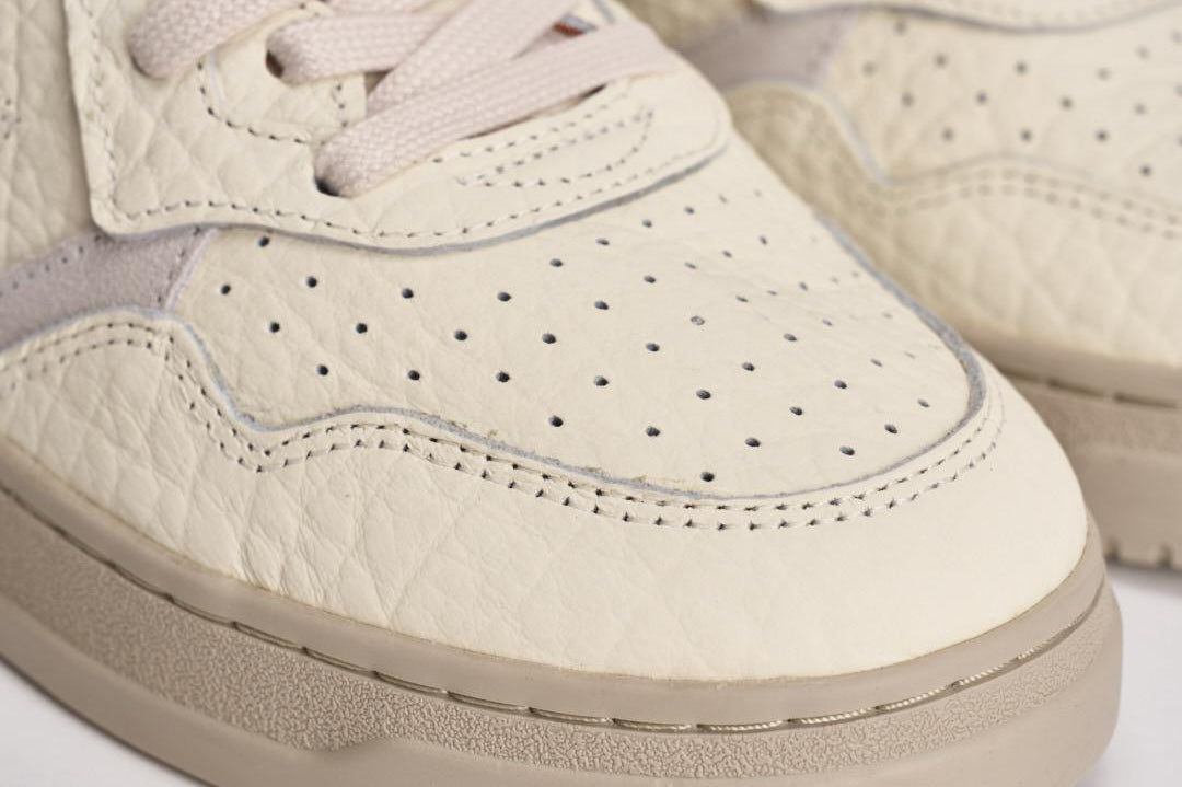 Sneakers uomo Medalist Low bianca e arancione AULM NE13 AUTRY 